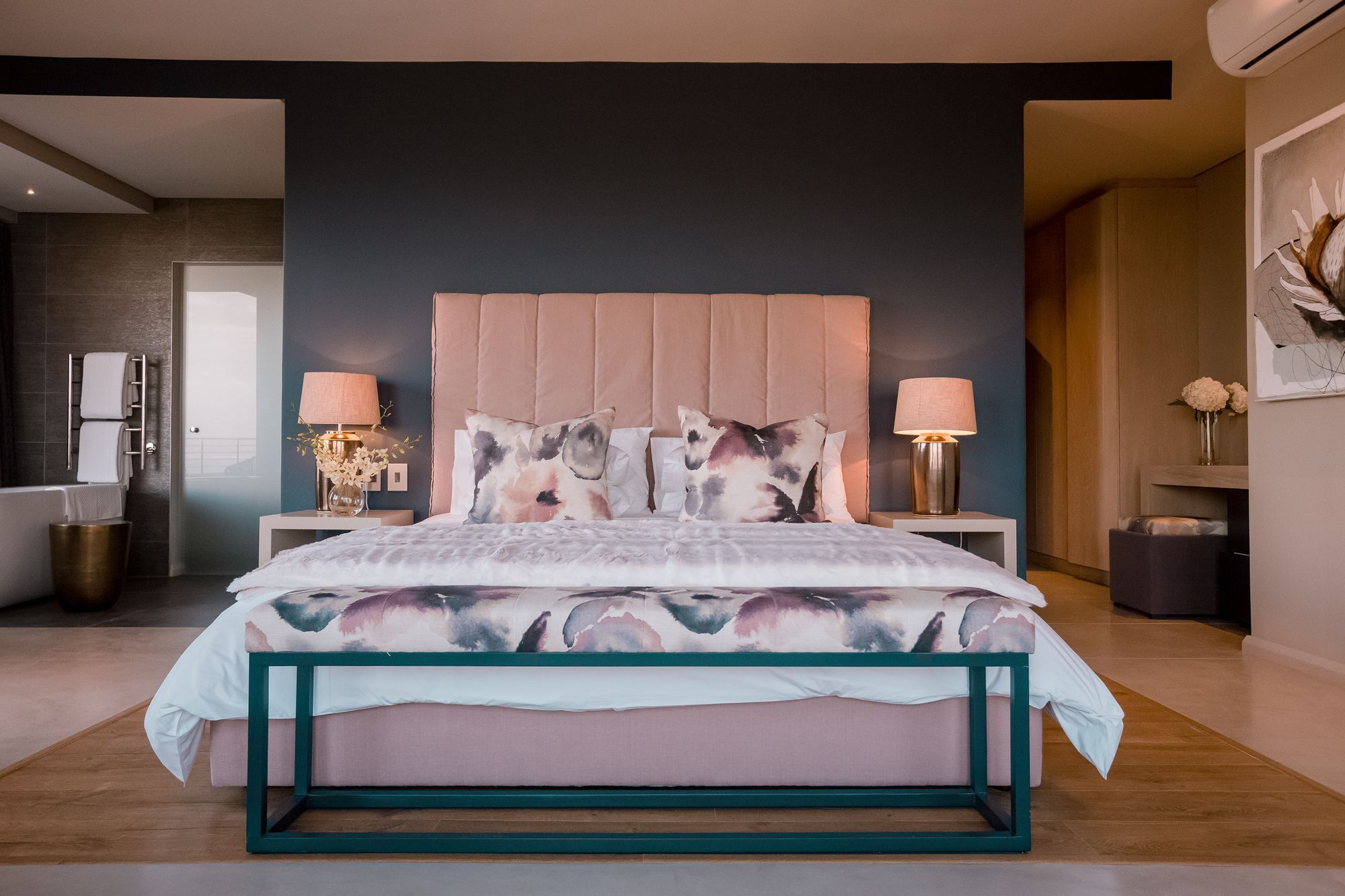Sky Villa Boutique Hotel By Raw Africa Collection Plettenberg Bay Exterior photo A bedroom at the Cape Town edition